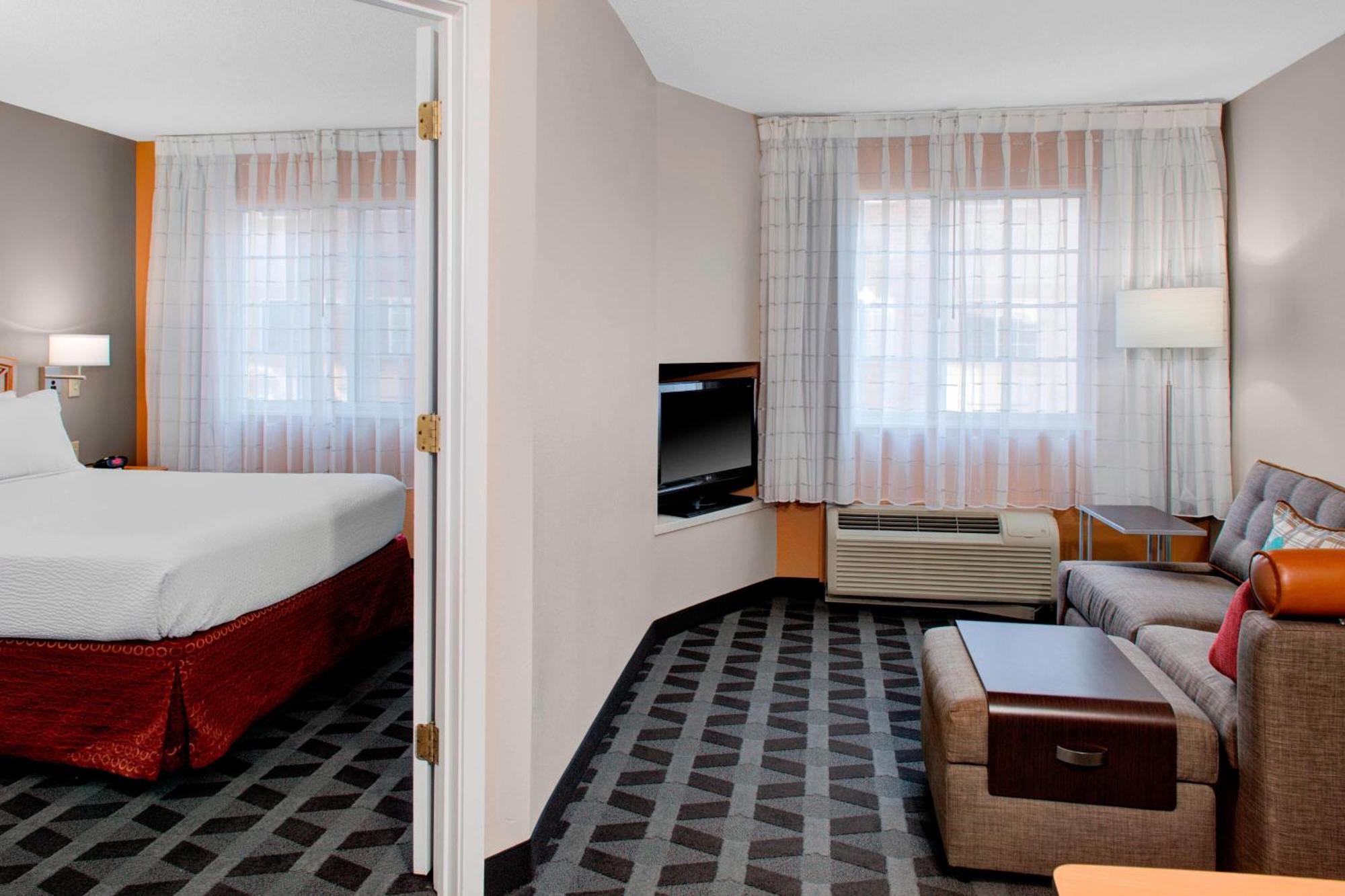 Hotel Towneplace East 3*